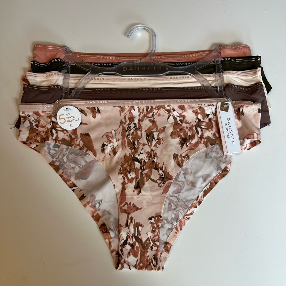 DANSKIN INTIMATES NO SHOW PANTIES NEW!